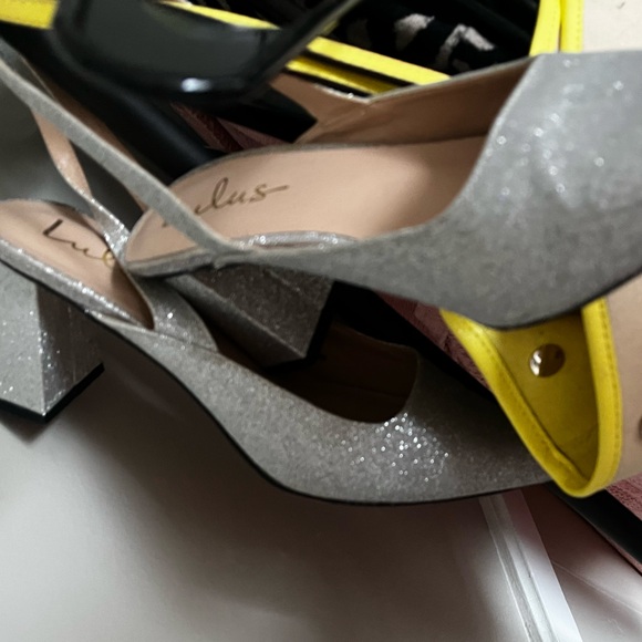 Annais Silver Glitter Pointed-Toe Ankle Strap Pumps - Picture 4 of 7